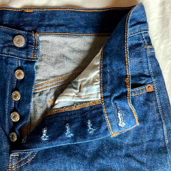Levi’s 501 Original Straight Leg Jeans - Picture 3 of 8